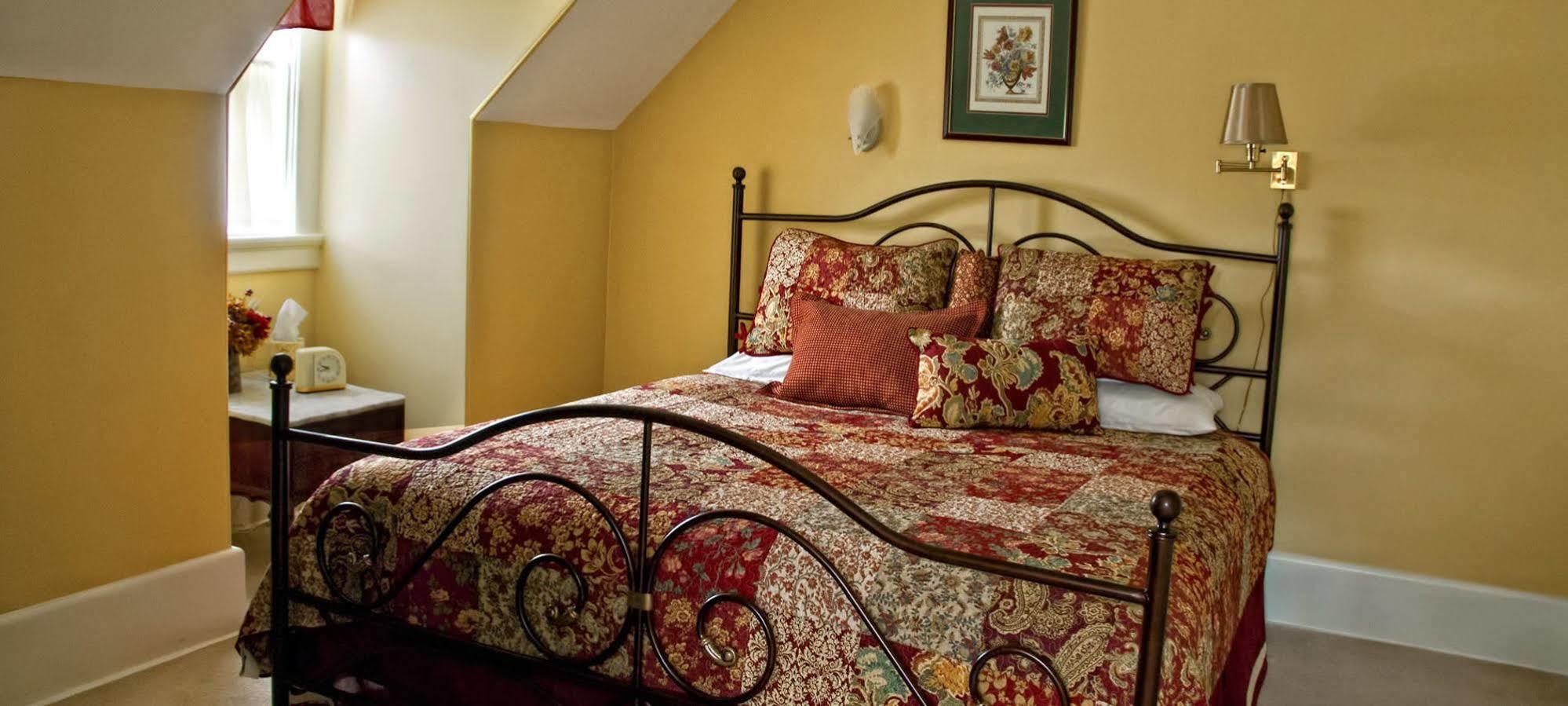 Hawthorn Bed And Breakfast อินดีเพนเดนซ์ ภายนอก รูปภาพ