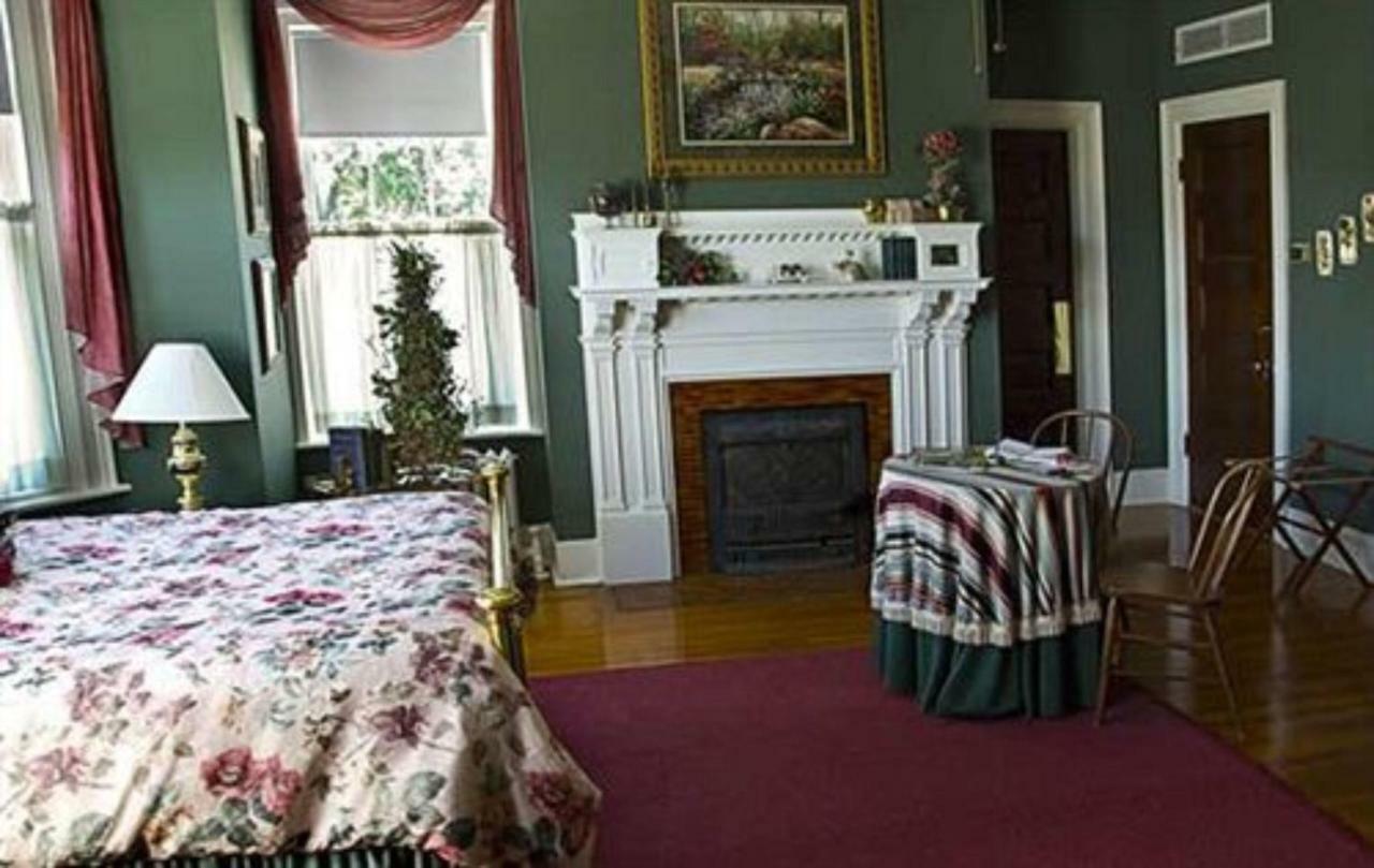 Hawthorn Bed And Breakfast อินดีเพนเดนซ์ ภายนอก รูปภาพ